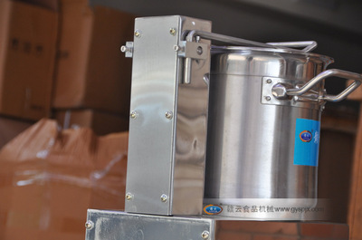 【最新款5#不銹鋼菜餡機(jī)/切碎機(jī)/碎菜機(jī)/破碎機(jī)/蔬菜碎機(jī)/包子餡機(jī)】價(jià)格,廠家,圖片,其他果蔬加工機(jī)械,贛州市贛云食品機(jī)械廠-